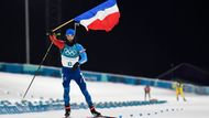 V závodě mužů potvrdil papírové předpoklady Martin Fourcade a dojel si pro třetí olympijské zlato.