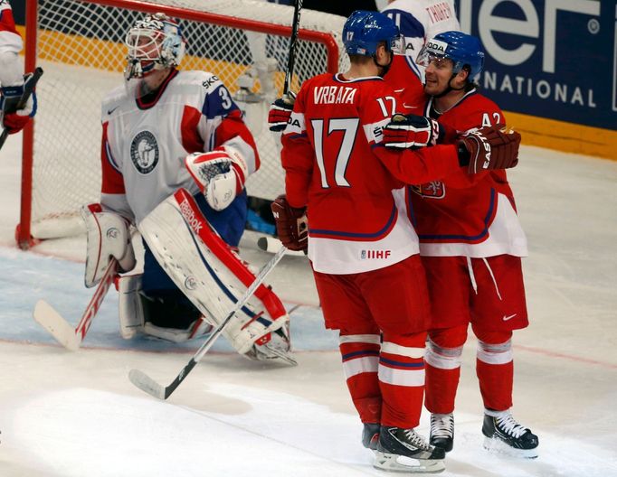 Hokej, MS 2013: Česko - Norsko: Petr Koukal a Radim Vrbata slaví gól na 6:0