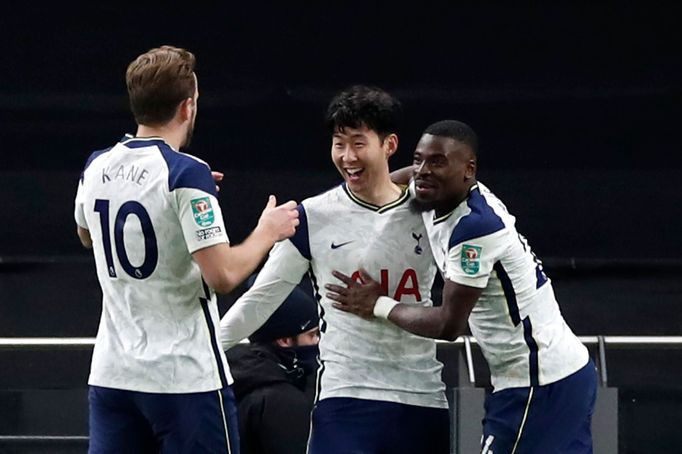 Semifinále anglického Ligového poháru 2020/21, Tottenham - Brentford: Son Hung-min slaví gól Tottenhamu.