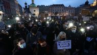 Demonstrace proti potratovému zákonu v Polsku.