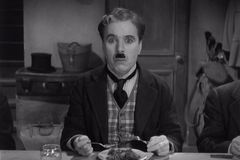 Sexuální zvrhlík Chaplin? Herce usvědčuje rozvodová smlouva