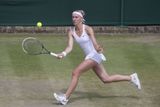 Pouhých devatenáct je Tereze Smitkové, přesto už tato tenistka z Hradce Králové vystoupila do elitní světové stovky.