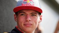 Max Verstappen se ve věku 17 let a 166 dní stal vůbec nejmladším jezdcem formule 1 všech dob. Závodnické geny má po tátovi, ex-pilotovi formule 1 Josu Verstappenovi, který absolvoval celkem 106 Velkých cen a dvakrát stanul na stupních vítězů.