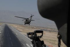 Na Floridě se zřítil vrtulník, armáda pohřešuje 11 vojáků