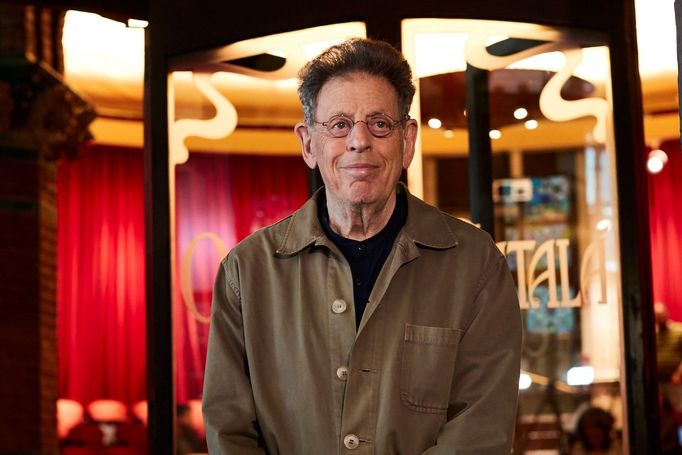 Americký skladatel Philip Glass na fotografii z roku 2019, kdy navštívil Barcelonu.