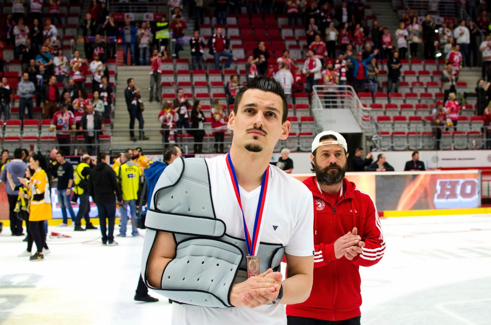 TELH, 7. finále: smutný Třinec - Šimon Hrubec