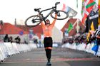 Mistrem světa v cyklokrosu je Mathieu van der Poel, Boroš byl čtrnáctý
