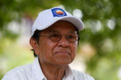 Vůdce kambodžské opozice byl obviněn z velezrady. Hrozí mu až třicet let za mřížemi