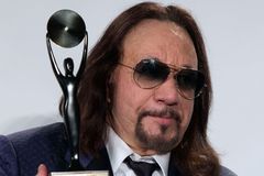 Zemřel někdejší člen americké kapely Kiss Ace Frehley