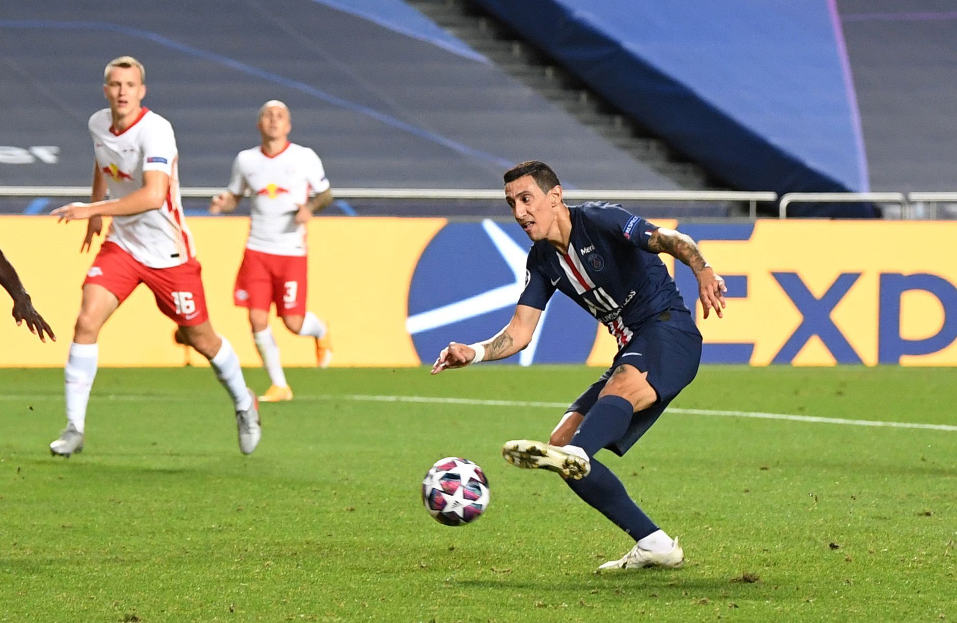 Ángel di María dává gól v semifinále LM Lipsko - Paris St. Germain