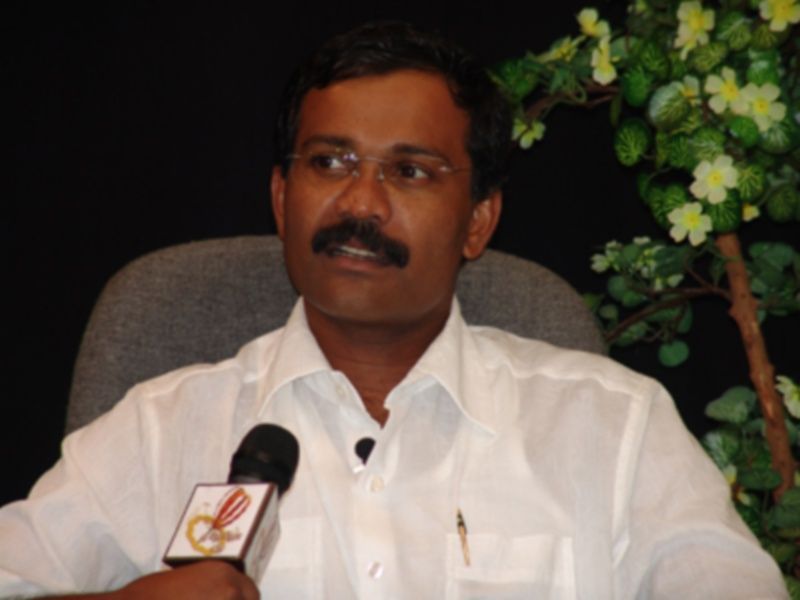 S P Tamilselvan