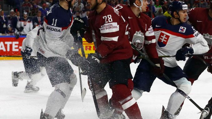 Slovenští hokejisté prohráli s Lotyšskem. Rozhodovaly góly v přesilovkách.