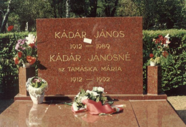 Kádar Maďarsko hrob