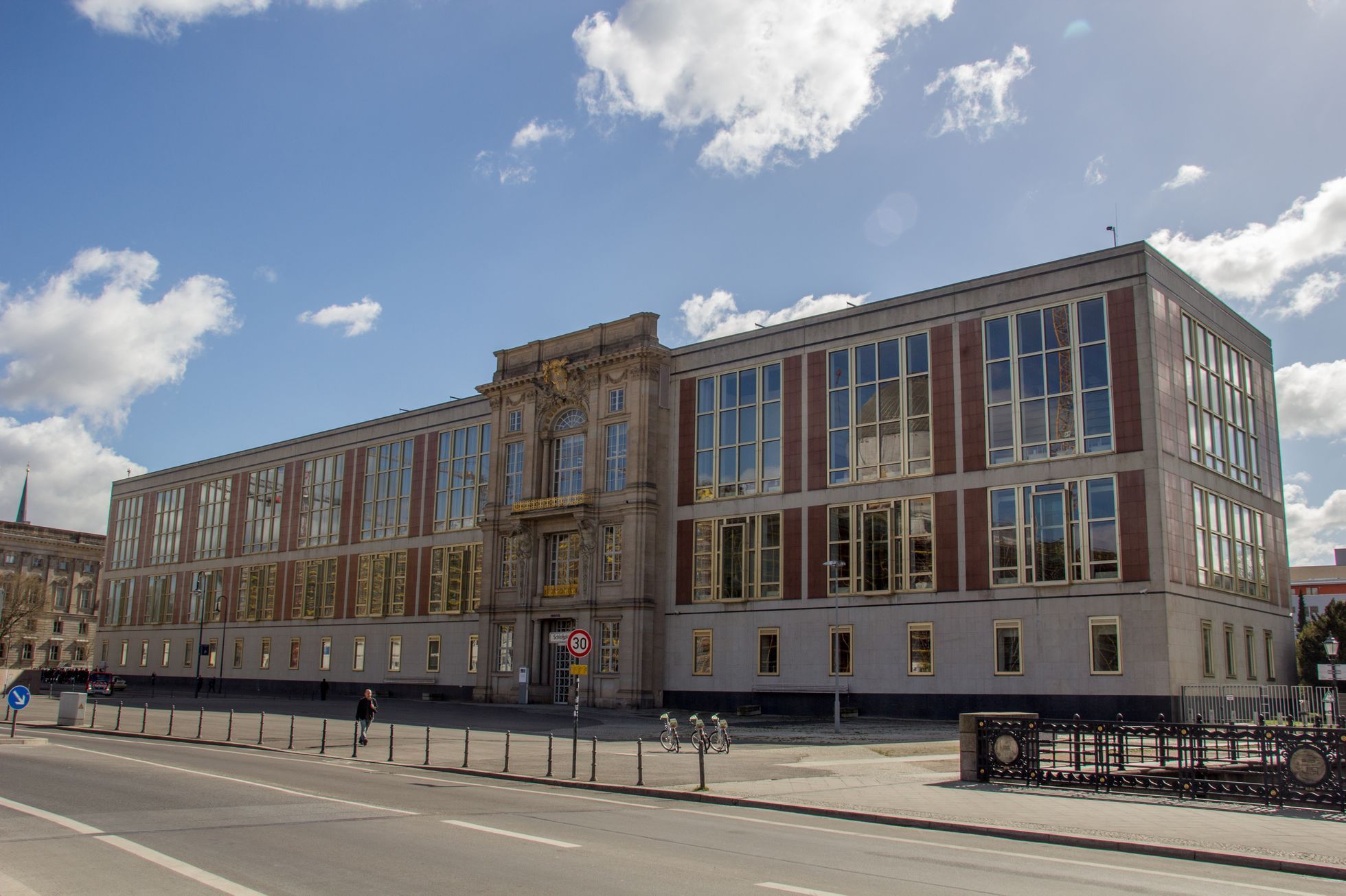 Staatsratsgebäude, Berlín, městská rada, liebknecht, balkon