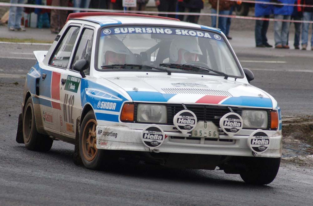 Závody historických aut