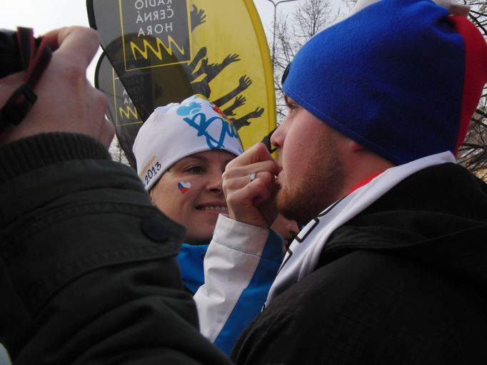 Biatlonista Ondřej Moravec přijel ukázat své tři olympijské medaile do Letohradu, kde vyrůstal a závodil.