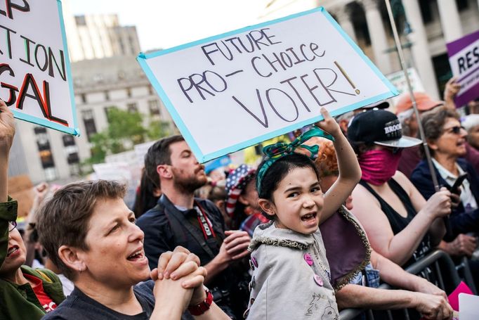 Protesty v New Yorku proti zákazu potratů.