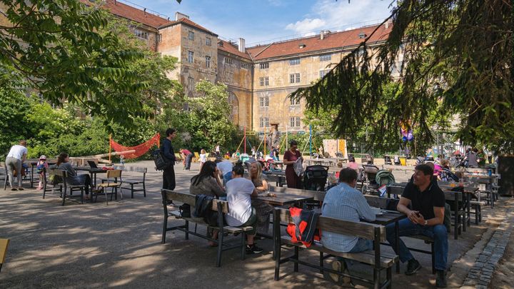 Na jeho stížnost zavřeli Kasárna: Nechci zabít kulturu, místní ale terorizoval hluk