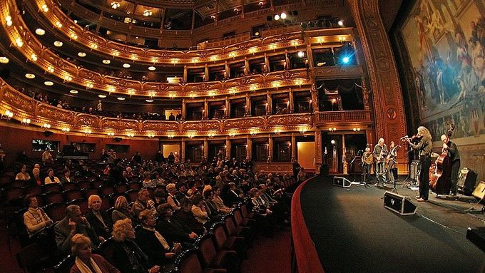 Stoppardův Rock'n'Roll shlédli první diváci v Národním divadle