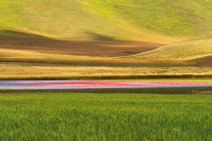 Castelluccio, dva roky po ničivém zemětřesení (využití na sociálních sítích je možné, prosím nepoužívat opakovaně, fotky nevznikly v rámci autorské smlouvy s Aktuálně.cz)