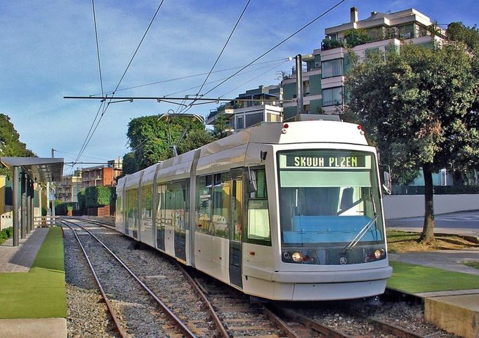 Tramvaj Škoda 06T v Cagliari