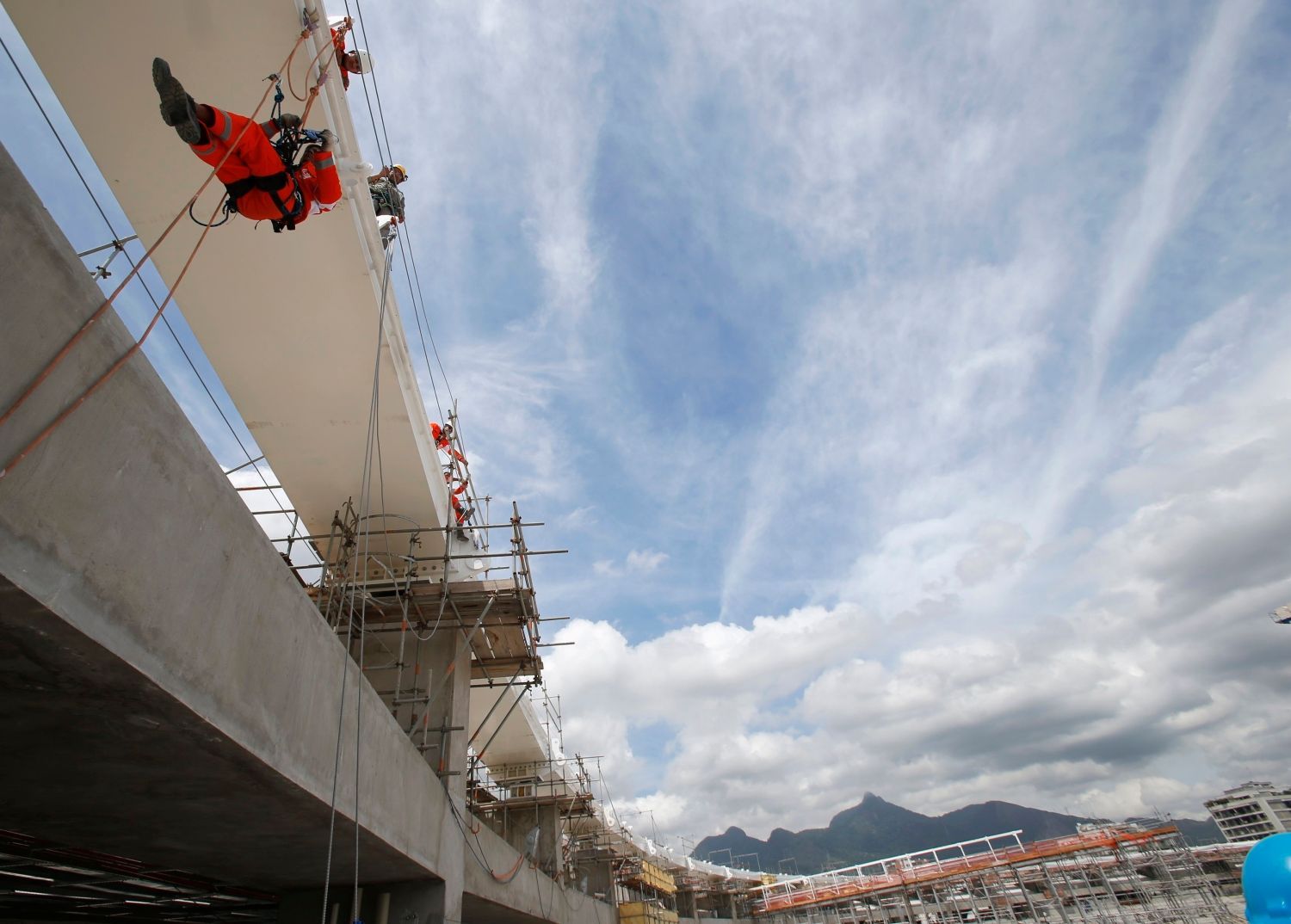 Rekonstrukce největšího stadionu na světě Maracaná v brazilském Rio de Janeiru před MS 2014.