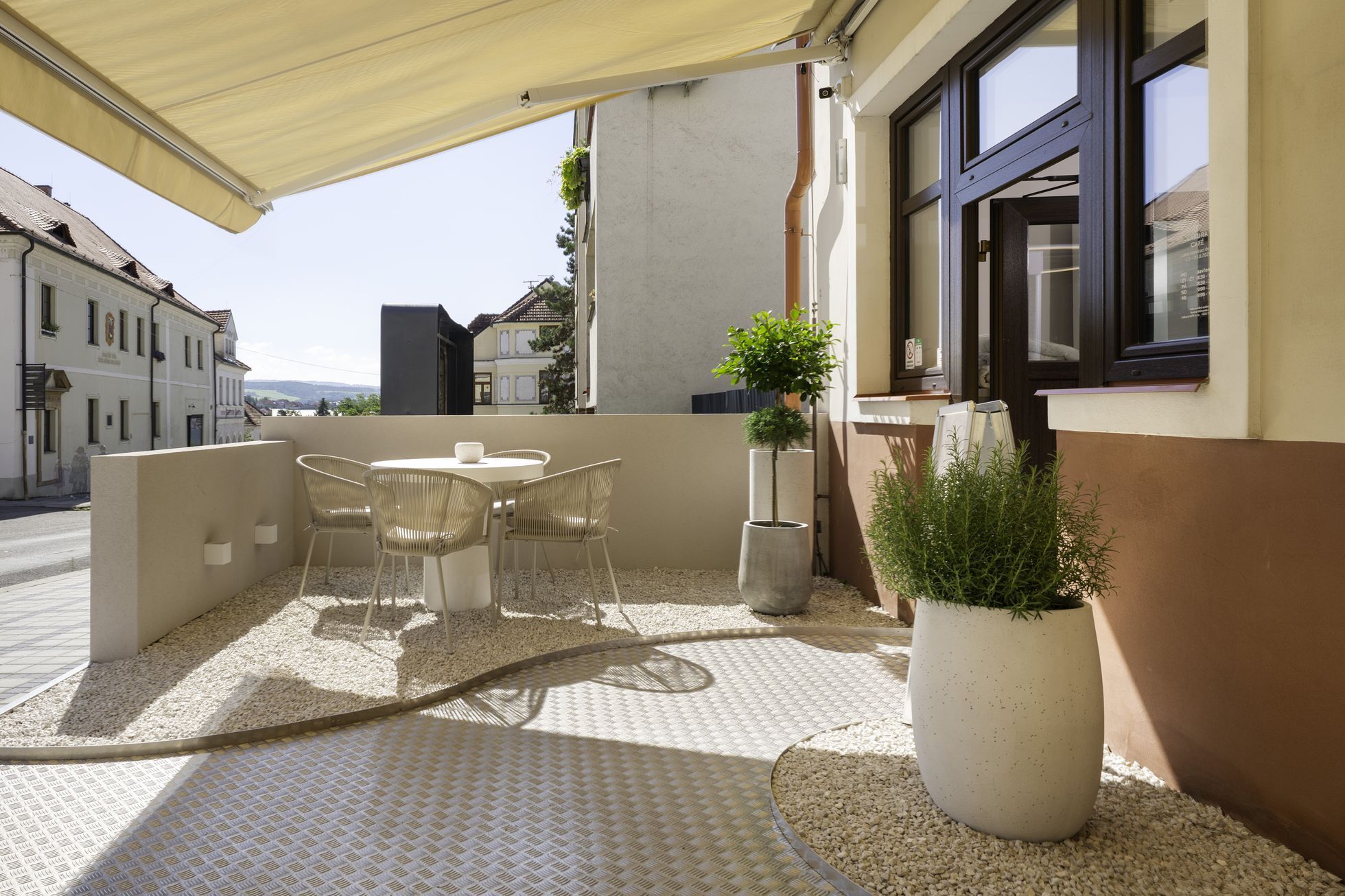 Sakura, kavárna, feng šuej, interiér, architektura, design