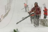 Náhradní závod by se měl skákat v pátek v Engelbergu, ovšem i tam sníh pořadatelům komplikuje práci.