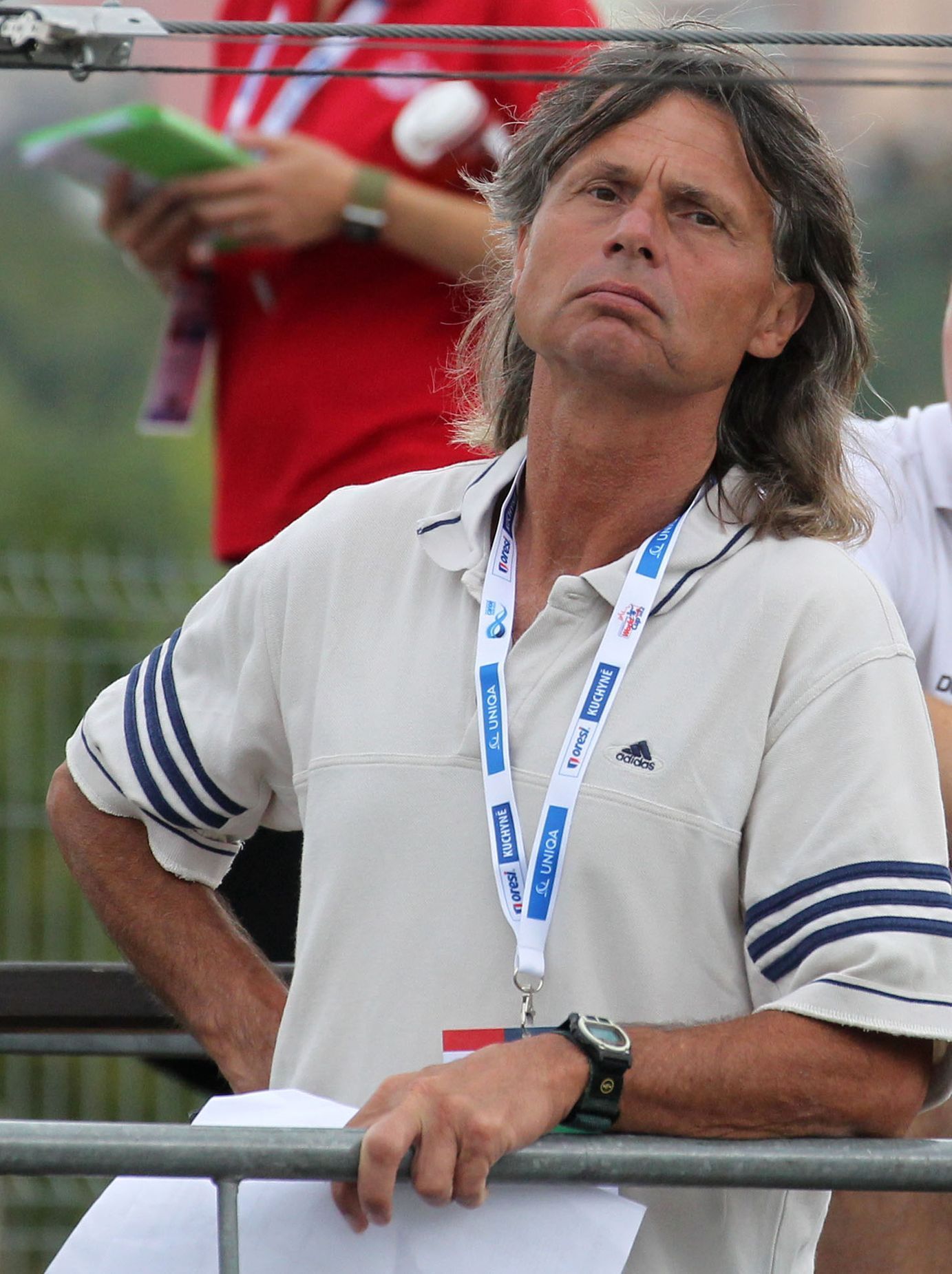 Šéftrenér českých vodních slalomářů Jiří Pultera na Světovém poháru 2012 v pražské Tróji.