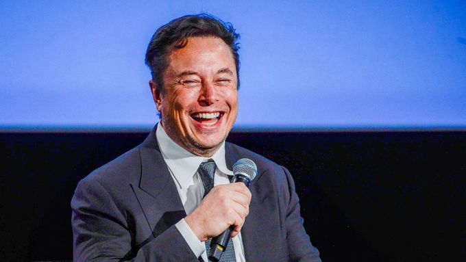 Elon Musk na sociální síti X zesměšnil Volodymyra Zelenského