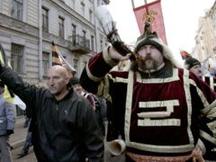 Nacionalisté dnes pochodovali také ulicemi druhého největšího ruského města Petrohradu
