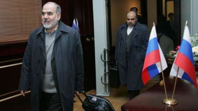 Alí Hussejnitaš, vedoucí íránské delegace, která v těchto dnech jedná v Moskvě.