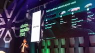 Jiří Maláček, ředitel českého zastoupení Škody Auto, věří, že až se na trhu objeví cenově dostupné elektromobily, trh se tu rozběhne. „Podle našich propočtů se prodeje čistě elektrických vozů začnou zvyšovat a po roce 2030, nejpozději pak v roce 2032, se vyrovnají prodejům těch spalovacích,“ řekl.