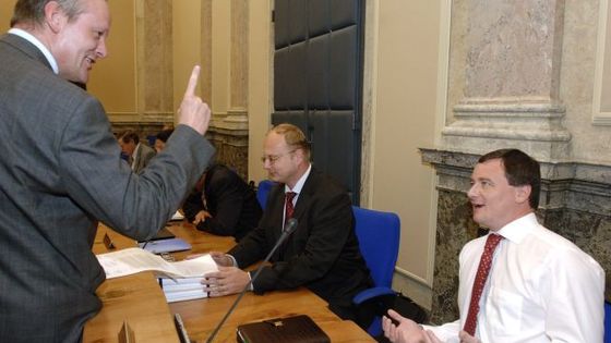 Paroubkův vládní tým se naposledy sešel