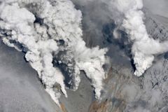 Nová bilance japonské sopky: 47 mrtvých, 16 pohřešovaných