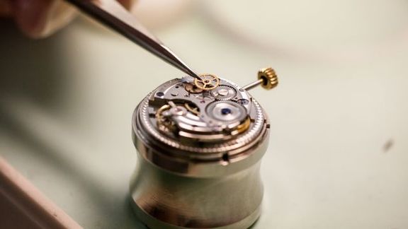 Výroba mechanických hodinek PRIM - kompletace strojku