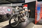 Mezi lákadla výstavy patří třeba typ 700 SV model 5-6 HP z roku 1916, což je jeden z nejstarších dochovaných motocyklů Ariel v Česku. Dovezen byl z Velké Británie v roce 2008.