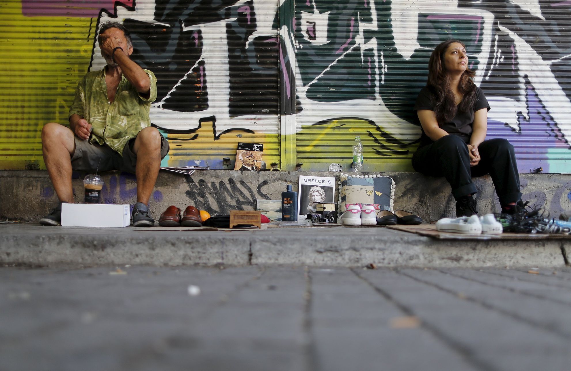 Řecká krize - Atény - pouliční prodejci