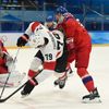 Calvin Thuerkauf a Vojtěch Mozík v zápase Česko - Švýcarsko na ZOH 2022 v Pekingu