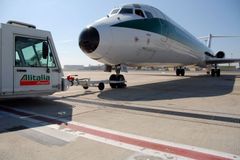 Ztrátová Alitalia se dohodla na vstupu Etihad Airways