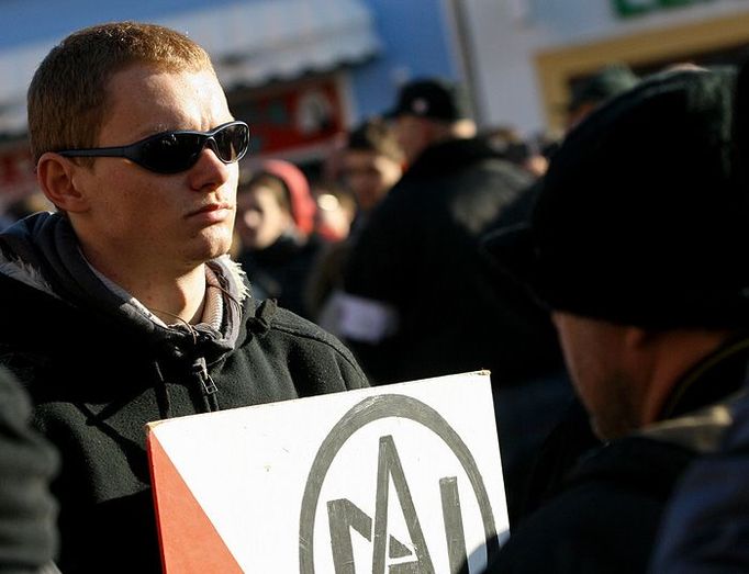 Zatím ještě klid: Odpoledne na povolené manifestaci Dělnické strany.