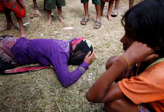 Rohingská žena, která se právě dozvěděla, že barmská armáda zabila jejího muže.