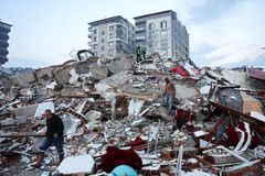 Zem se naráz posunula o několik metrů, popisuje zemětřesení v Turecku seizmolog