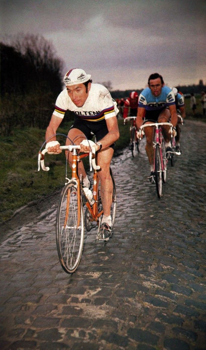 Eddy Merckx na závodě Paris Roubaix Cycling Race v roce 1972