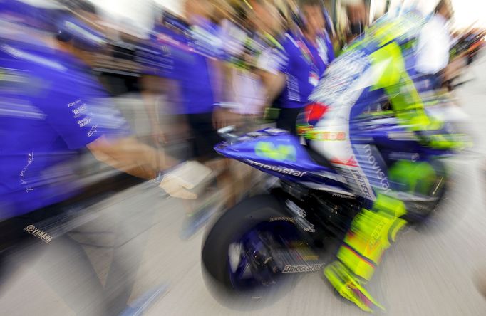 Valentino Rossi 
Volný mix pěkných fotek k možnému výběru či výmazu a zařazení do fotogalerie