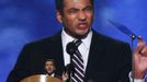 Actor Kal Penn addresses the 2012 Democratic National Convention in Charlotte, North Carolina, September 4, 2012. REUTERS/Jim Young (UNITED STATES - Tags: ELECTIONS POLITICS) Published: Zář. 5, 2012, 1:50 dop.