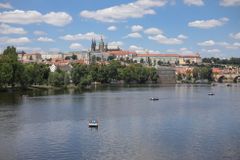 Praha je mezi nejlepšími městy světa, tvrdí žebříček. Je krásná a auto tam není třeba