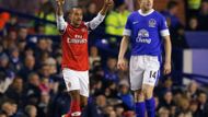 To byla rychlost. Theo Walcott po 50 vteřinách poslal Arsenal v Goodison Parku do vedení.