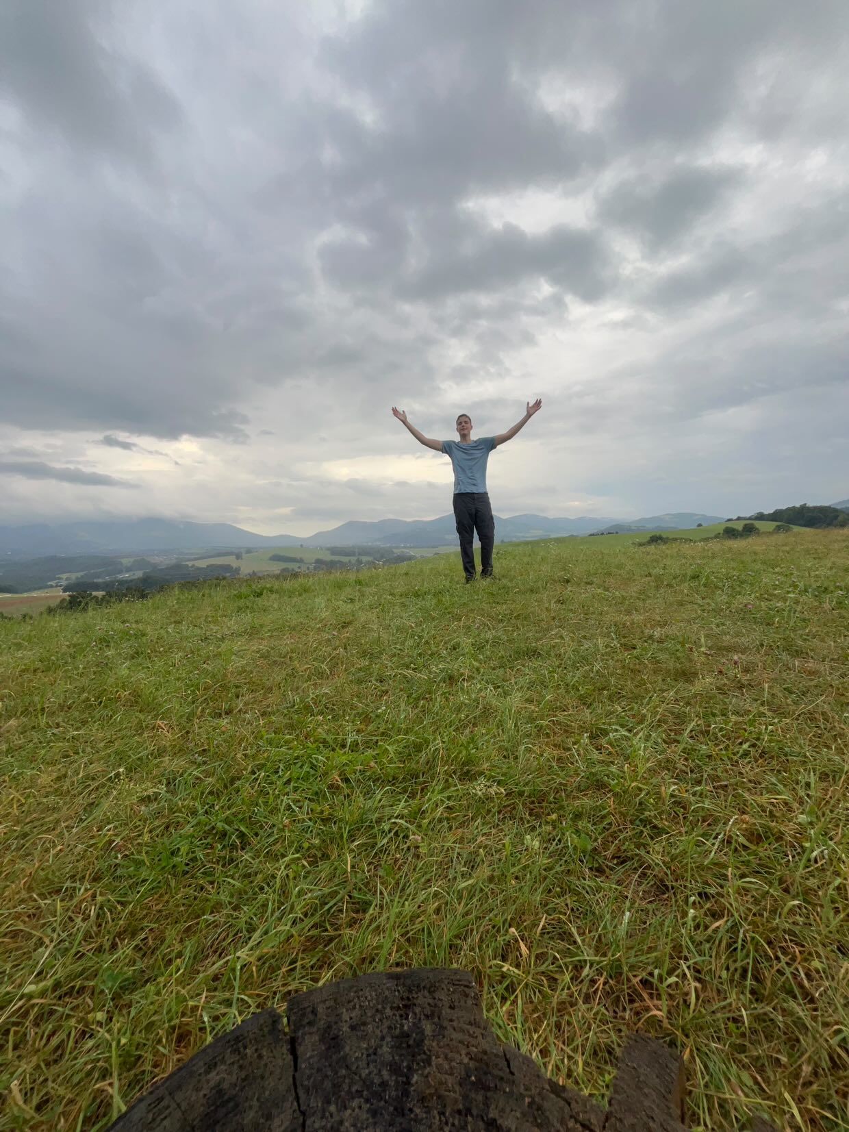 Pěšky přes Česko