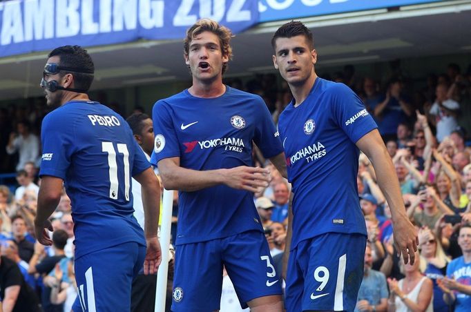 Chelsea porazila Everton, na snímku Marcos Alonso a Alvaro Morata